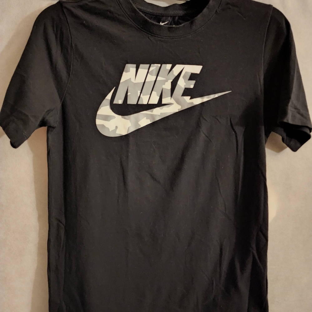 Brand New Boys Nike Shirt